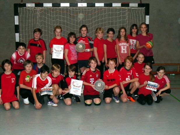 Die Sieger des 28. Nikolaus-Handballturniers