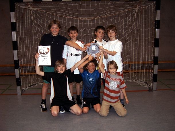 Die siegreiche Jungenmannschaft